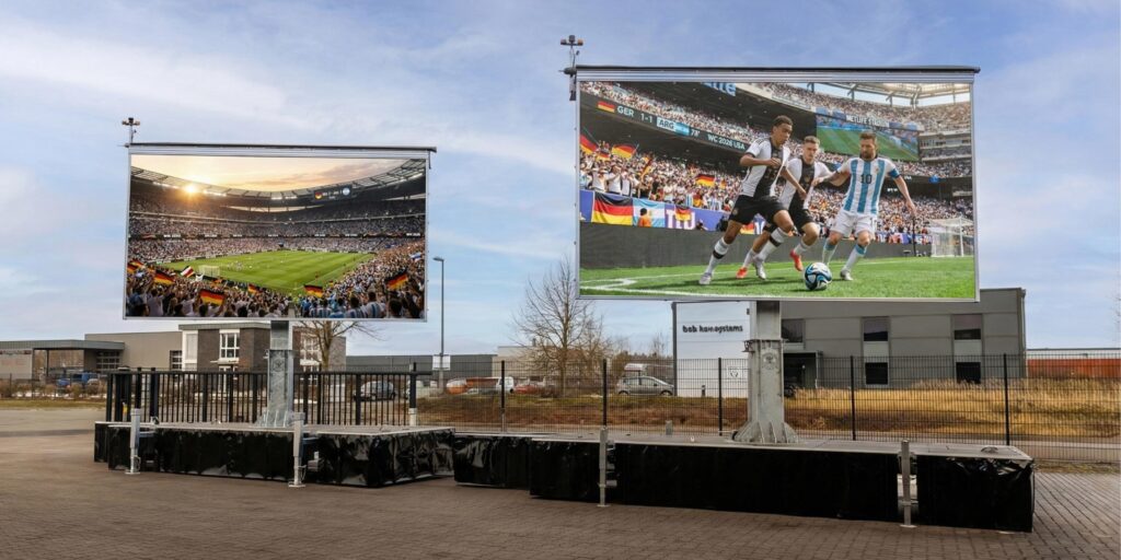 Sound Patrol LED-WM-Screen: Zwei große LED-Außendisplays für Public Viewing der FIFA Fußball-Weltmeisterschaft im Außenbereich
