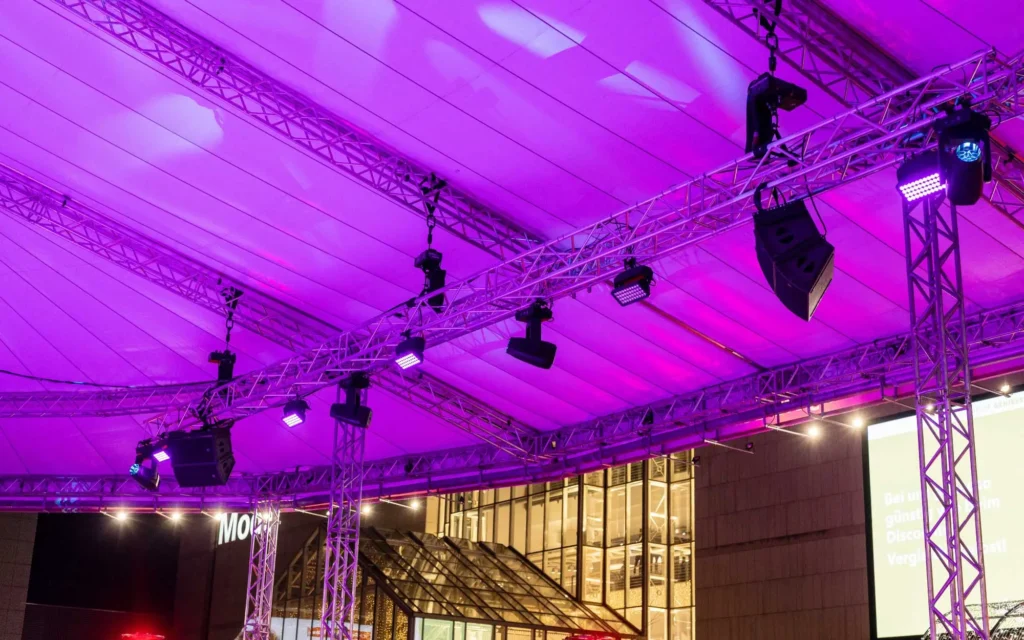 Sound Patrol Industrie- und Messebau: Professionelle Technik und Aufbau für Messen und Industrieevents in Norddeutschland